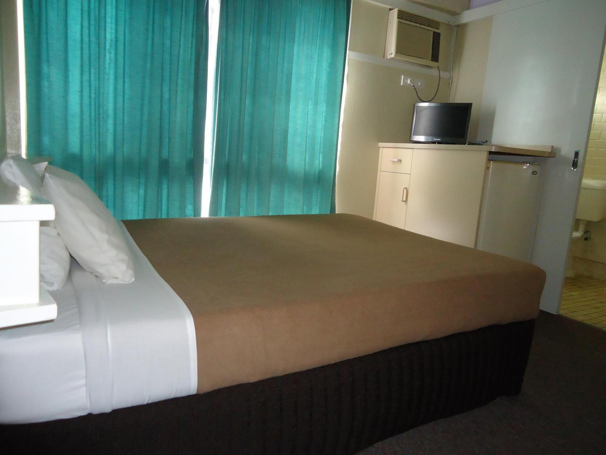 Moondarra Motel Innisfail Kültér fotó
