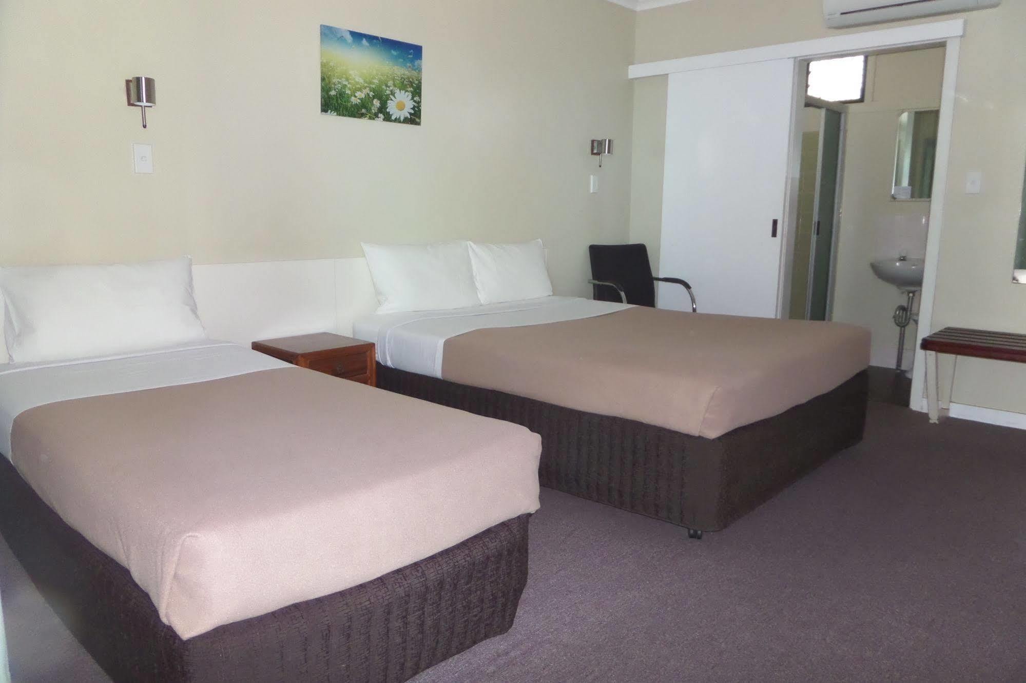 Moondarra Motel Innisfail Kültér fotó