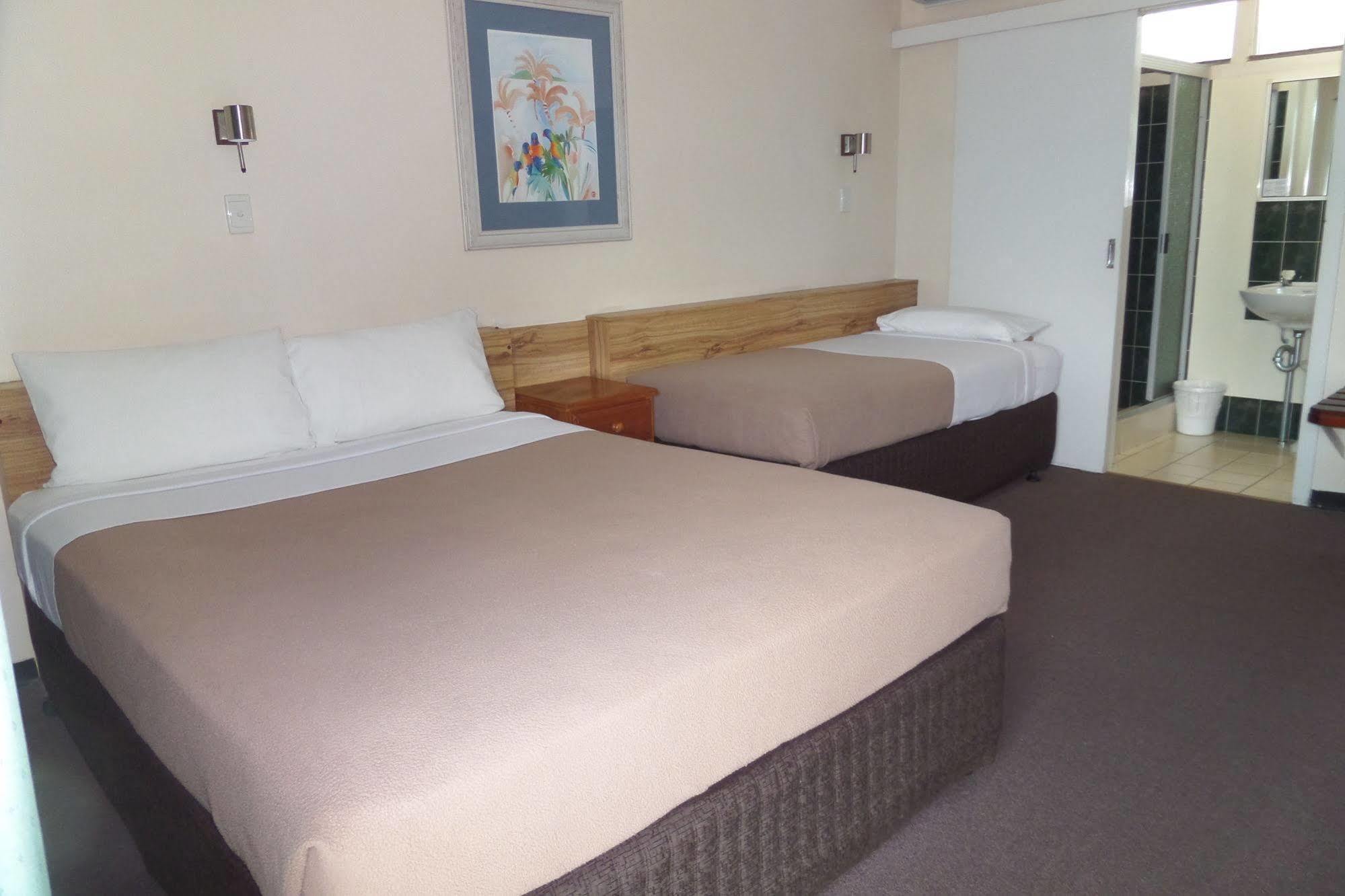 Moondarra Motel Innisfail Kültér fotó