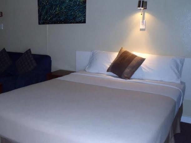 Moondarra Motel Innisfail Kültér fotó